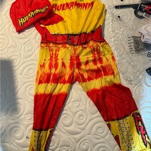 Hulkamania Costume Set in Red and Yellow